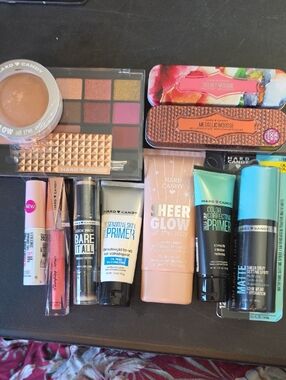 Hard Candy Makeup Bundle #2